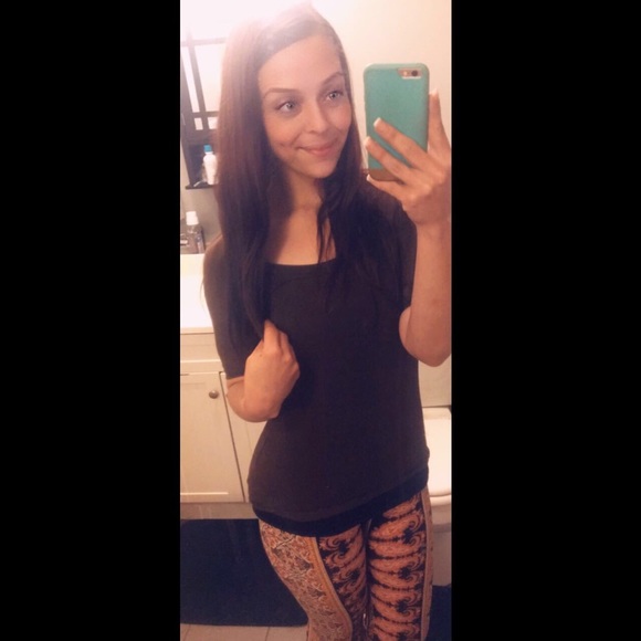 Meet VIOLETA! 👸🏻KINDNESS COSTS NOTHING 👸🏻 - Picture 3 of 8